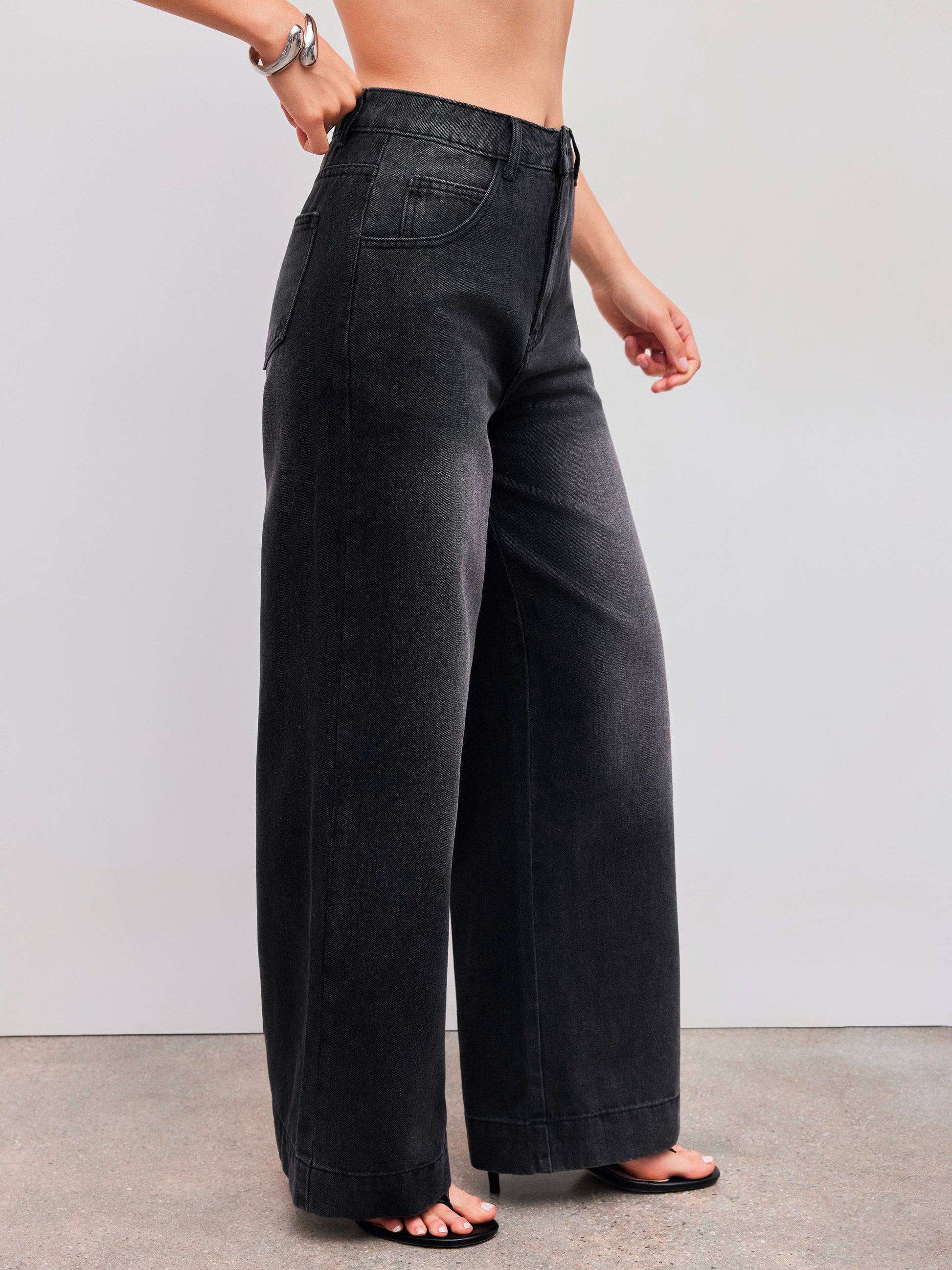 Mid Waist Baggy Jeans
