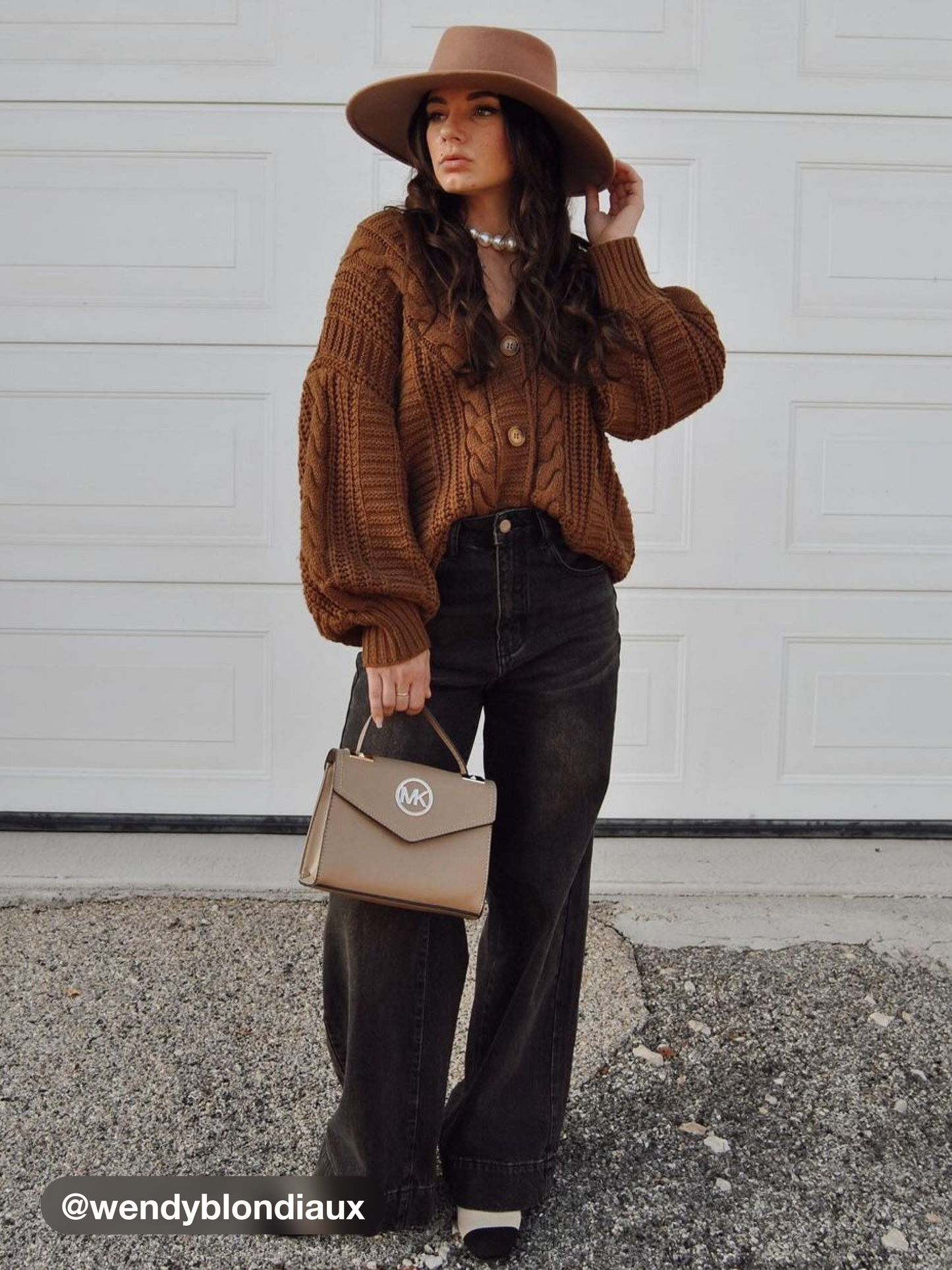 Mid Waist Baggy Jeans