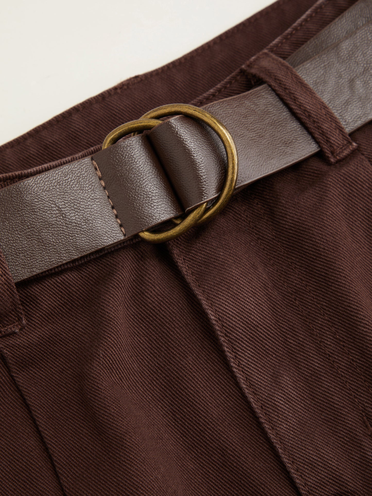 Denim Low Rise Pleated Wide Leg Jeans With Belt