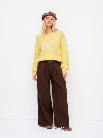 Denim Low Rise Pleated Wide Leg Jeans With Belt